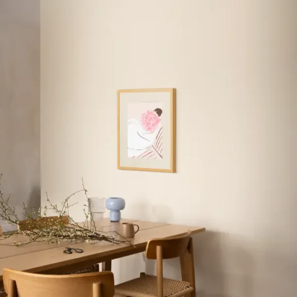 Ilustracija djevojke koja drži buket - slika na zidu small